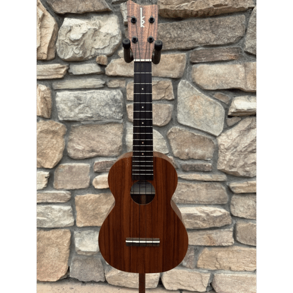 Kamaka HF2 Concert Ukulele Top